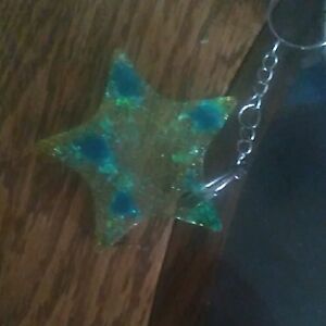 Green and Blue Star-Shaped Office Decor for Arts & Crafts